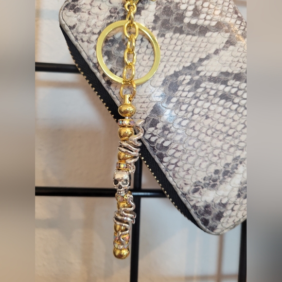 Amee Kestenberg Dixon Python Snakeskin Pattern Wallet - Picture 2 of 3